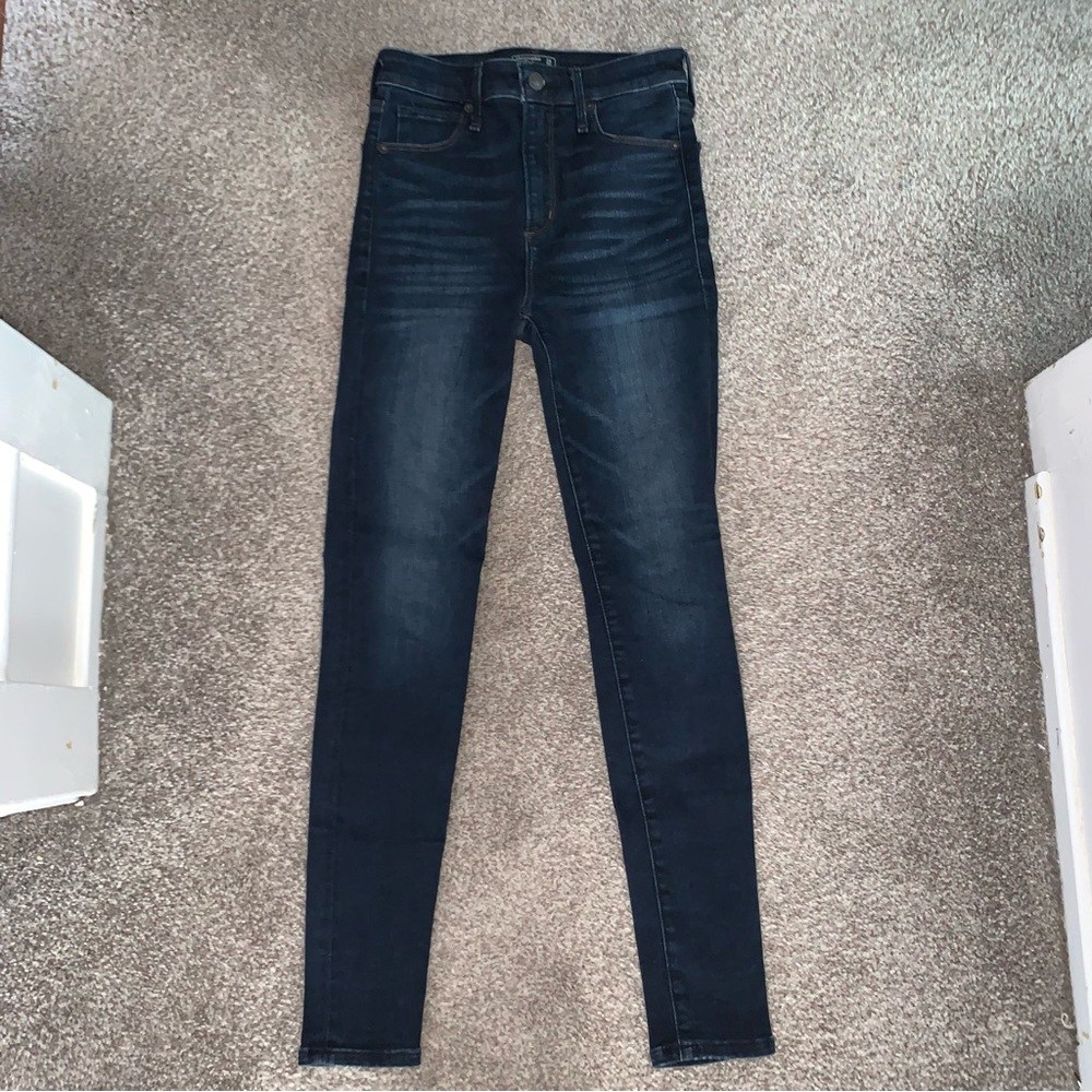 Abercrombie & Fitch Dark Blue Skinny Jeans
